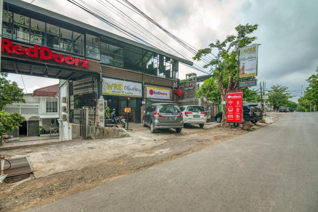Reddoorz Plus Near Akademi Kepolisian Semarang 3 Zewnętrze zdjęcie